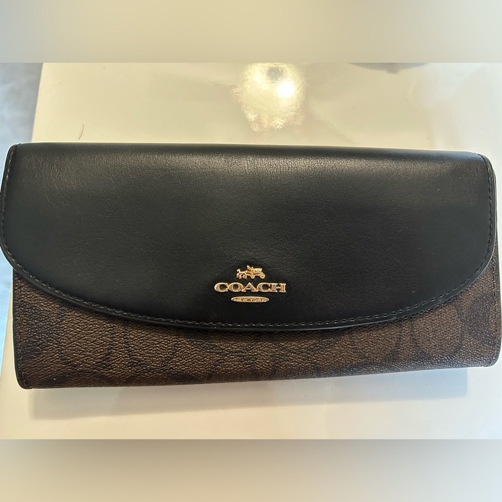 Coach wallet - black and brown